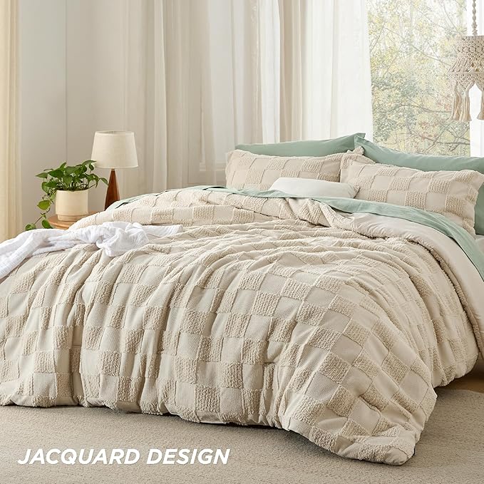 Bedsure Queen Size Comforter Set Beige, Boho Tufted Bedding Comforter Set, Checkered Farmhouse Shabby Chic Bed Set, 3 Pieces, 1 Plaid Geometric Comforter and 2 Pillow Shams - LeafyLoom
