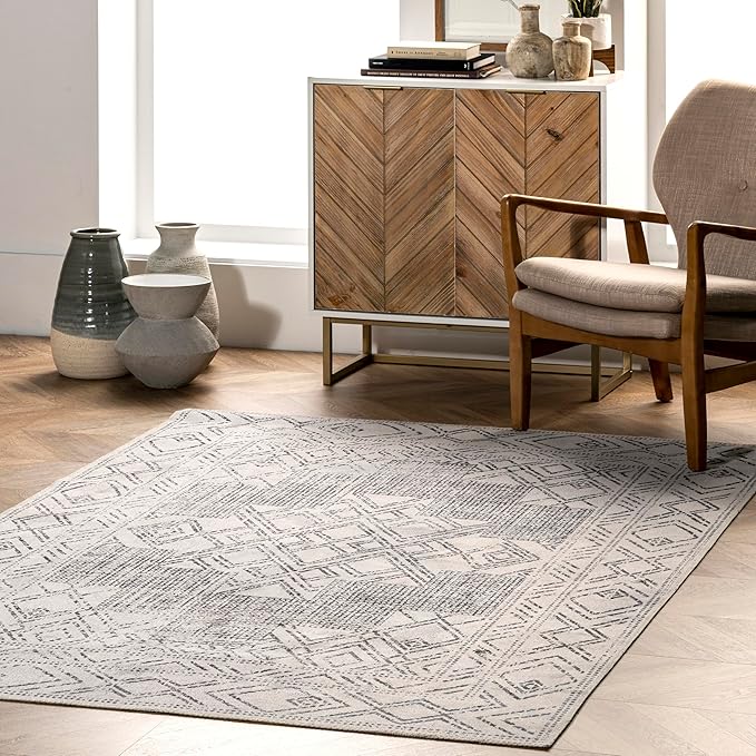 nuLOOM Mia Machine Washable Geometric Medallion Area Rug, 4' x 6', Light Grey, Rectangular, 0.1" Thick - LeafyLoom