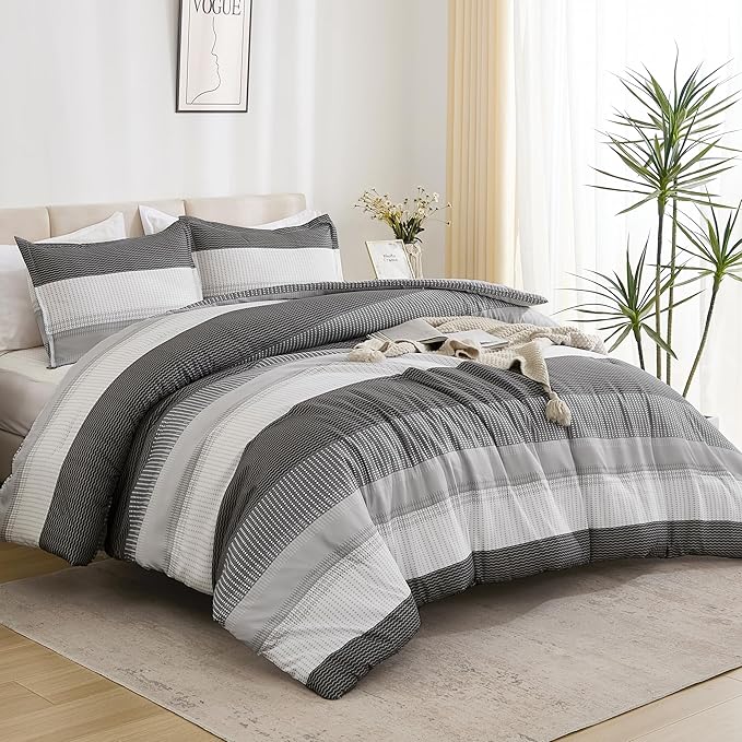 Litanika Queen Comforter Set Dark Grey - 3 Pieces Lightweight Fluffy Bedding Comforter Sets, All Season Down Alternative Comforter (1 Comforter, 2 Pillowcases) - LeafyLoom