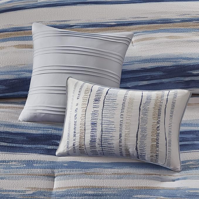Madison Park Marina Comforter Quilt Combo Set - Modern Luxury Design, All Season Down Alternative Bedding, Matching Shams, Decorative Pillows, Full/Queen(90"x90"), Seersucker Blue 8 Piece - LeafyLoom