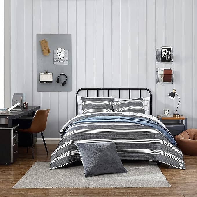 Nautica- Queen Comforter Set, Reversible Bedding with Matching Sham(s), Casual Home Decor (Craver Black, Queen) - LeafyLoom