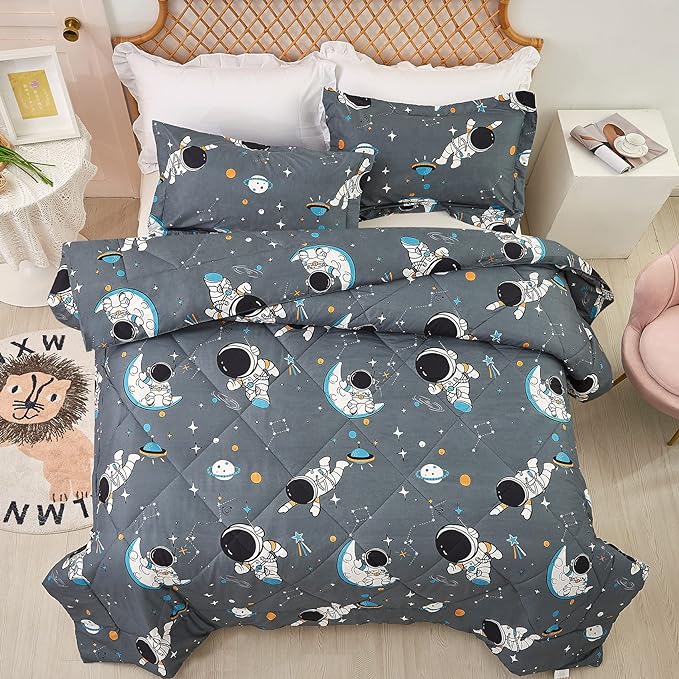 JSD Grey Astronaut Kids Comforter Set for Boys Toddler, 2 Pieces Twin Microfiber Comforter with Pillow Sham, Soft Comfortable Machine Washable - LeafyLoom