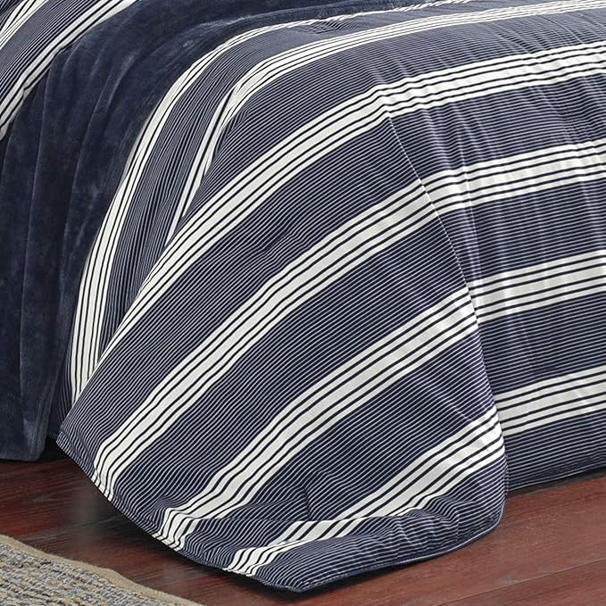Nautica Comforter Set Reversible Bedding with Matching Sham, Stylish Home Decor, King, Craver Navy/White - LeafyLoom