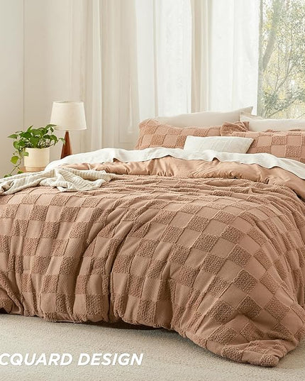 Bedsure Queen Size Comforter Set Taupe, Boho Tufted Bedding Comforter Set, Checkered Farmhouse Shabby Chic Bed Set, 3 Pieces, 1 Plaid Geometric Comforter and 2 Pillow Shams - LeafyLoom