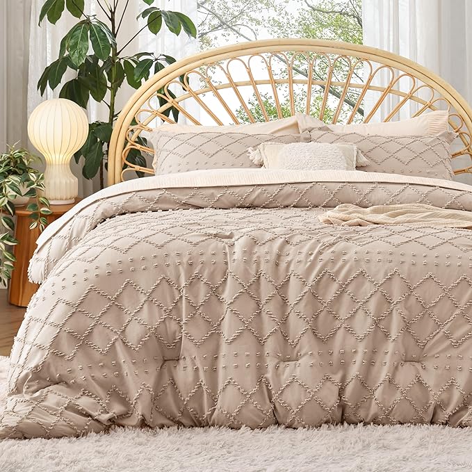 Bedsure California King Comforter Set - Warm Tan Boho Tufted Shabby Chic Bedding Comforter Set, 3 Pieces Vintage Farmhouse Bed Set for All Seasons, Fluffy Soft Bedding Set with 2 Pillow Shams - LeafyLoom