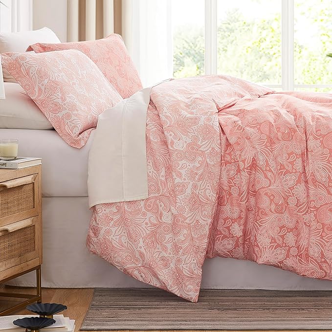 Southshore Fine Living, Inc. Oversized Full/Queen Comforter Set, Down Alternative Paisley Bedspread, Reversible Print is 2 Colors in 1, Queen/Full Comforter & Matching Shams, Coral/White - LeafyLoom