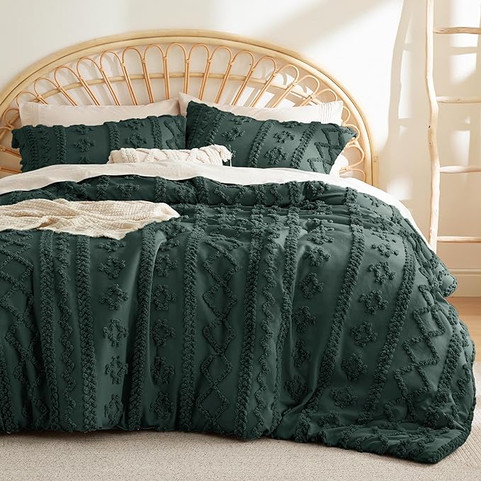 Bedsure Tufted Boho Comforter Set Queen - Dark Emerald Green Boho Bedding Comforter Set, 3 Pieces Farmhouse Shabby Chic Embroidery Bed Set, Soft Jacquard Comforter for All Seasons - LeafyLoom