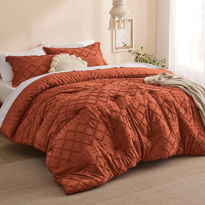 Bedsure Queen Comforter Set - Terracotta Comforter, Boho Tufted Shabby Chic Bedding Comforter Set, 3 Pieces Vintage Farmhouse Bed Set for All Seasons, Fluffy Soft Bedding Set with 2 Pillow Shams - LeafyLoom