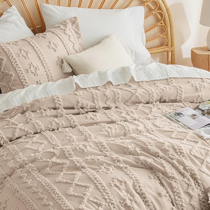 Bedsure Tufted Boho Comforter Set King - Khaki Boho Bedding Comforter Set, 3 Pieces Farmhouse Shabby Chic Embroidery Bed Set, Soft Jacquard Comforter for All Seasons - LeafyLoom