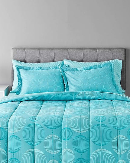 Amazon Basics Lightweight Microfiber Bed-in-a-Bag Comforter 7-Piece Bedding Set, Full/Queen, Industrial Teal, Geometric - LeafyLoom