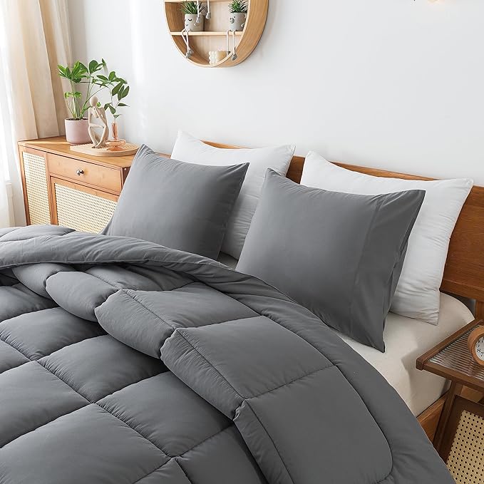 Grey Comforter Set, King Lightweight All Season Soft Down Alternative Bed Comforter, 3 Pieces Bedding Set（King Size，102"x90"） - LeafyLoom