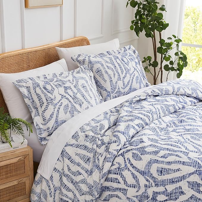Southshore Fine Living, Inc. Oversized King Comforter Bedding Set, Down Alternative filling, modern Abstract bedding set, King/Cal King Comforter & Matching Shams, Blue Khari - LeafyLoom