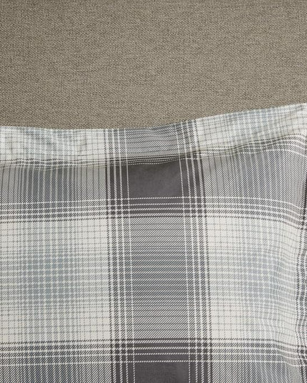 Woolrich Comforter Set, Cabin Lodge, Warm Cover for Colder Season, Modern Cottage-Inspired Down Alternative Ultra Soft Microfiber Bedding, Matching Sham, Plaid Grey King 3 Piece - LeafyLoom