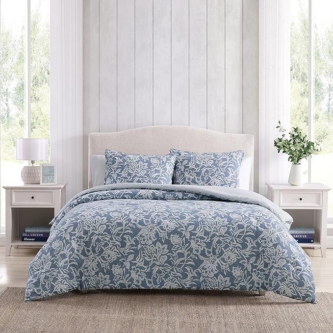 Nautica- King Comforter Set, Cotton Reversible Bedding Set, All Season Designer Home Décor (Tortola Blue, King) - LeafyLoom
