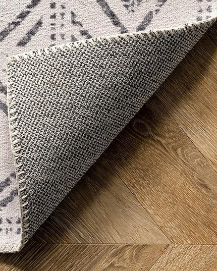 nuLOOM Mia Machine Washable Geometric Medallion Area Rug, 4' x 6', Light Grey, Rectangular, 0.1" Thick - LeafyLoom