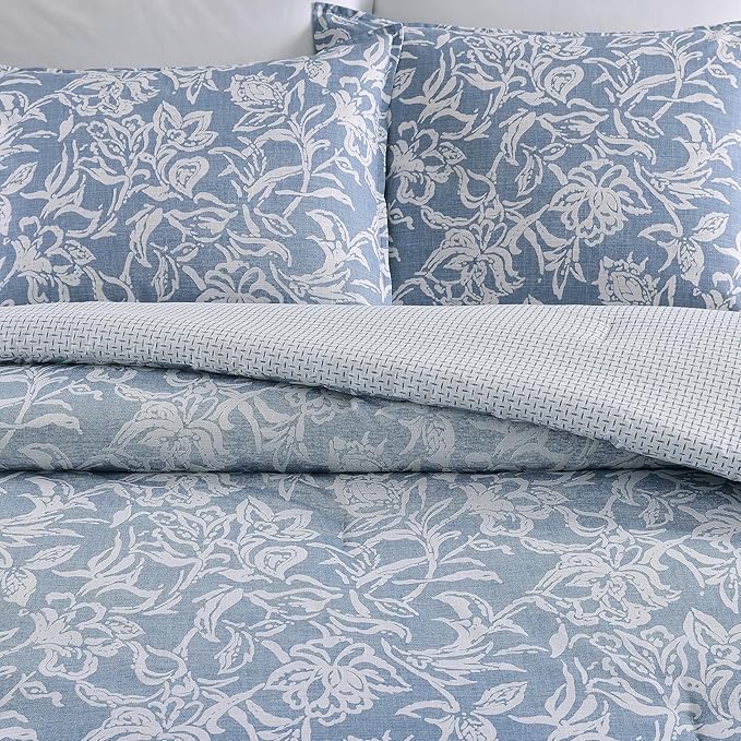 Nautica- King Comforter Set, Cotton Reversible Bedding Set, All Season Designer Home Décor (Tortola Blue, King) - LeafyLoom